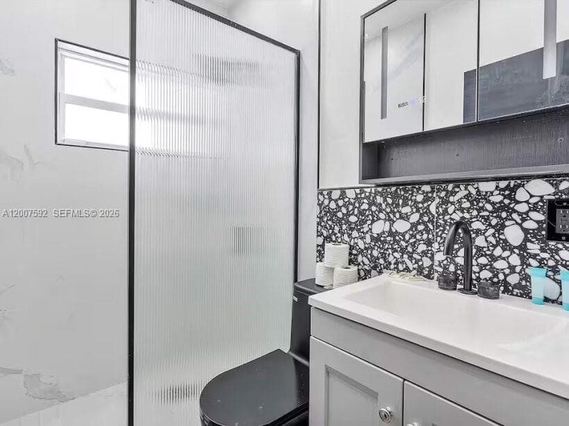 545 NW 52nd St, Miami FL 33127 — 26