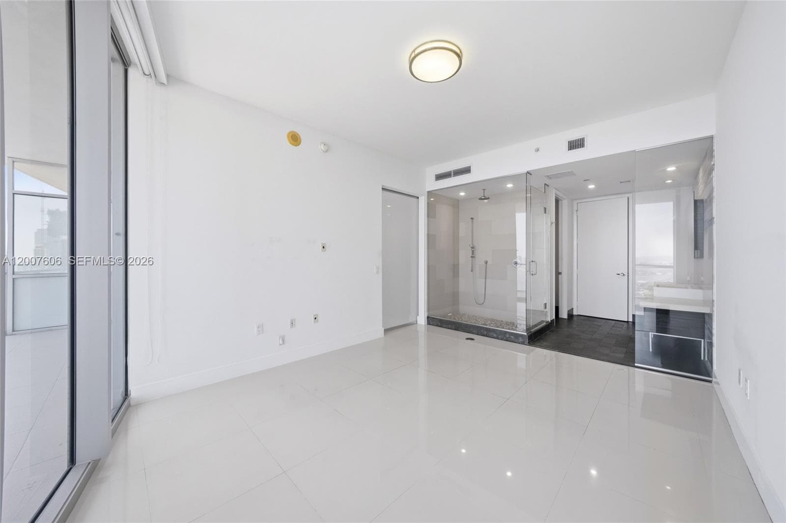 1100 Biscayne Blvd # 4402, Miami FL 33132 — 17