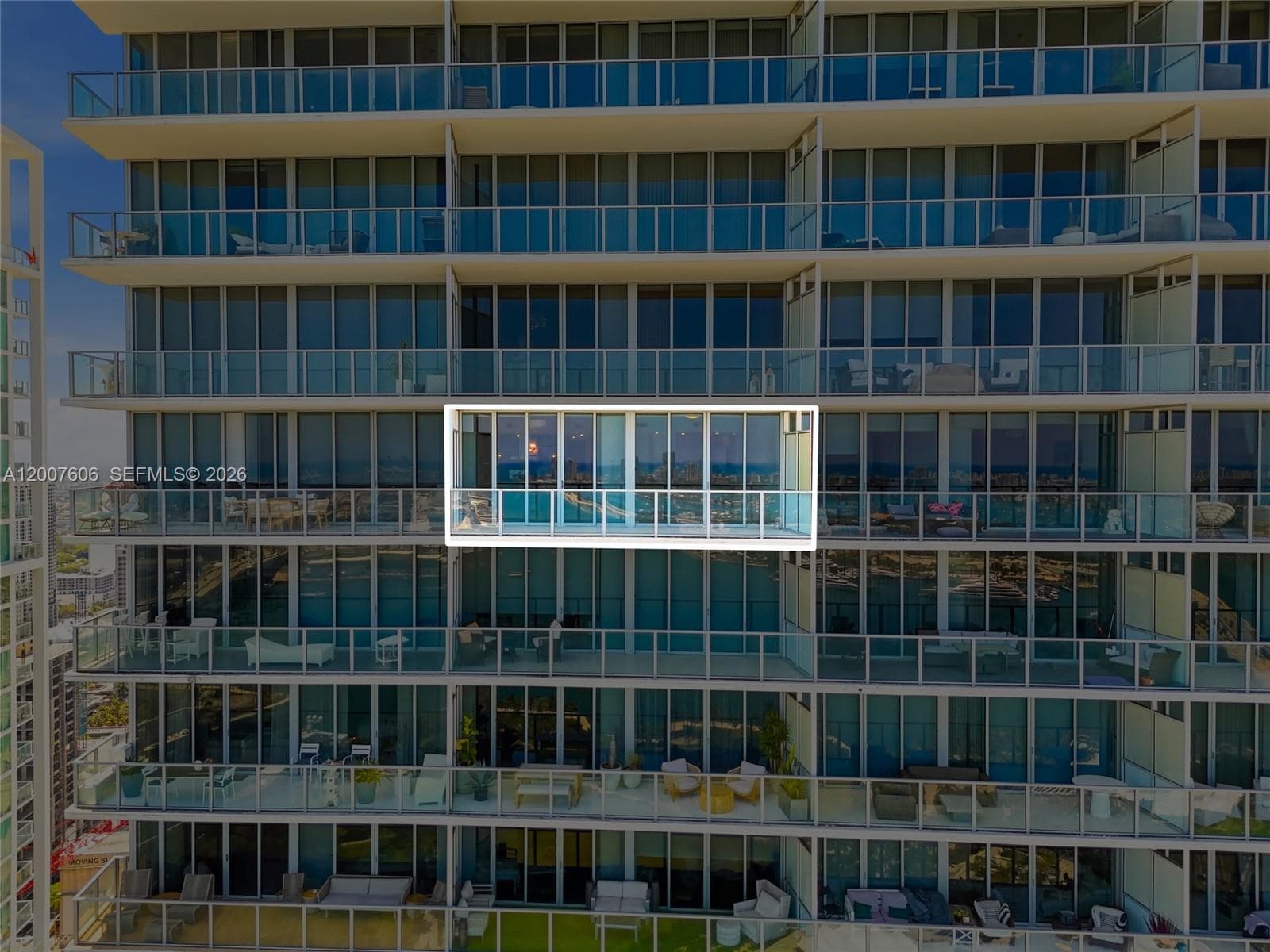 1100 Biscayne Blvd # 4402, Miami FL 33132 — 32