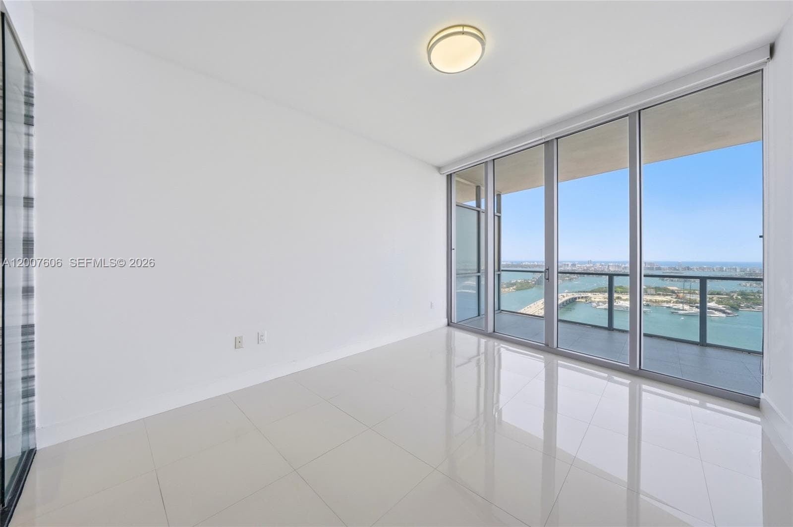 1100 Biscayne Blvd # 4402, Miami FL 33132 — 11