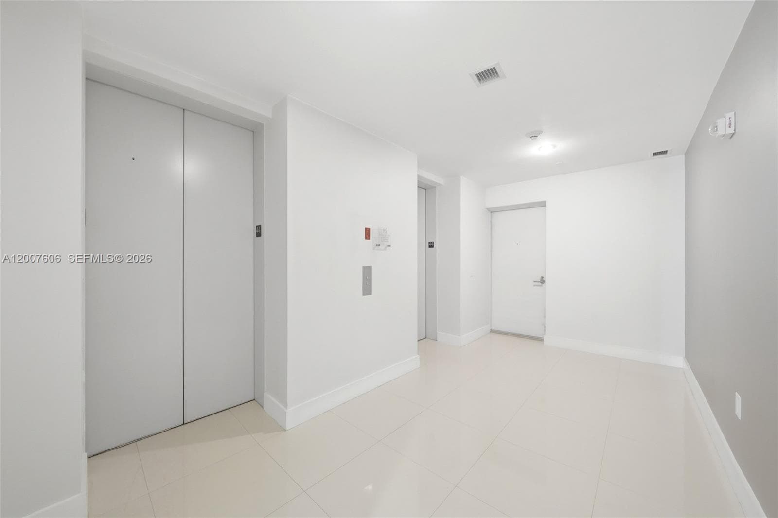 1100 Biscayne Blvd # 4402, Miami FL 33132 — 25