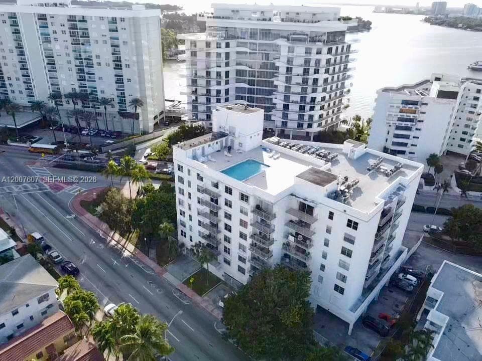 6801 Indian Creek Dr # 304, Miami Beach FL 33141 — 23