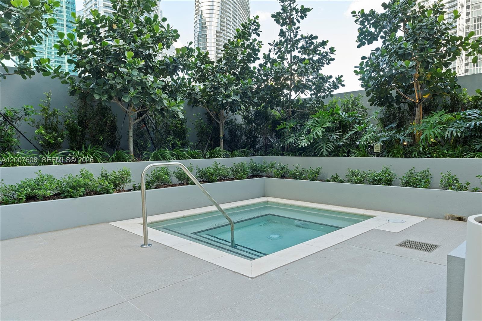 77 SE 5th St. # 1510, Miami FL 33131 — 41