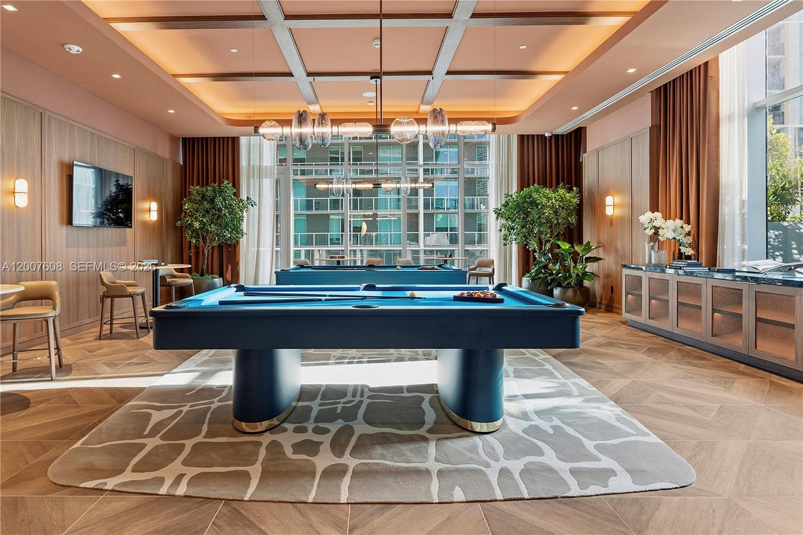 77 SE 5th St. # 1510, Miami FL 33131 — 60