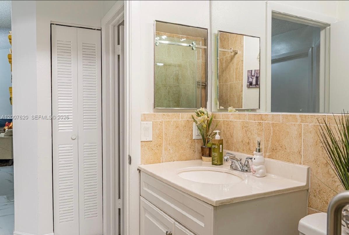 8419 NW 193rd Ln, Hialeah FL 33015 — 22