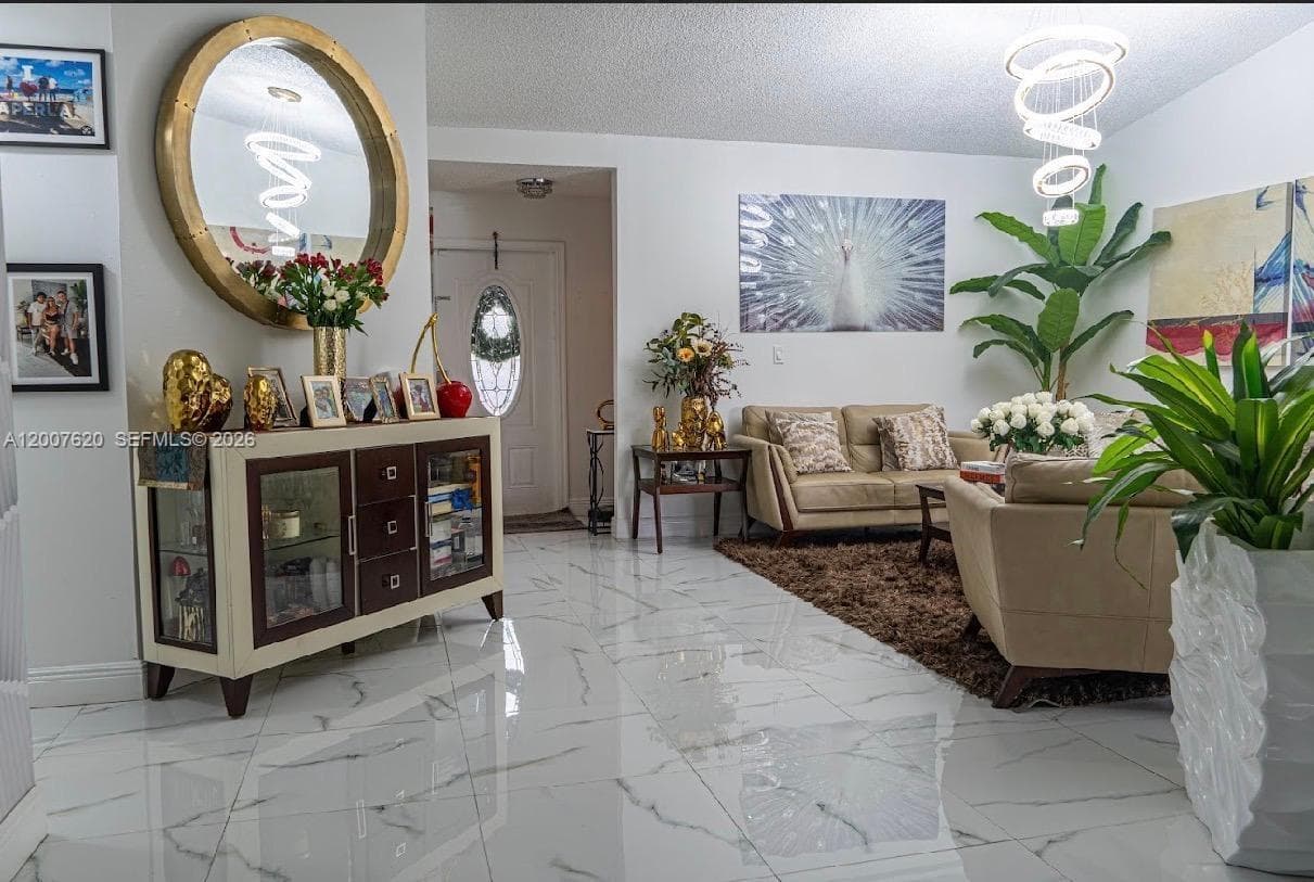 8419 NW 193rd Ln, Hialeah FL 33015 — 4