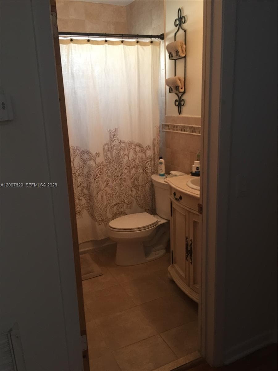 Westerfield Manor Sec 3, Miami, FL — 10