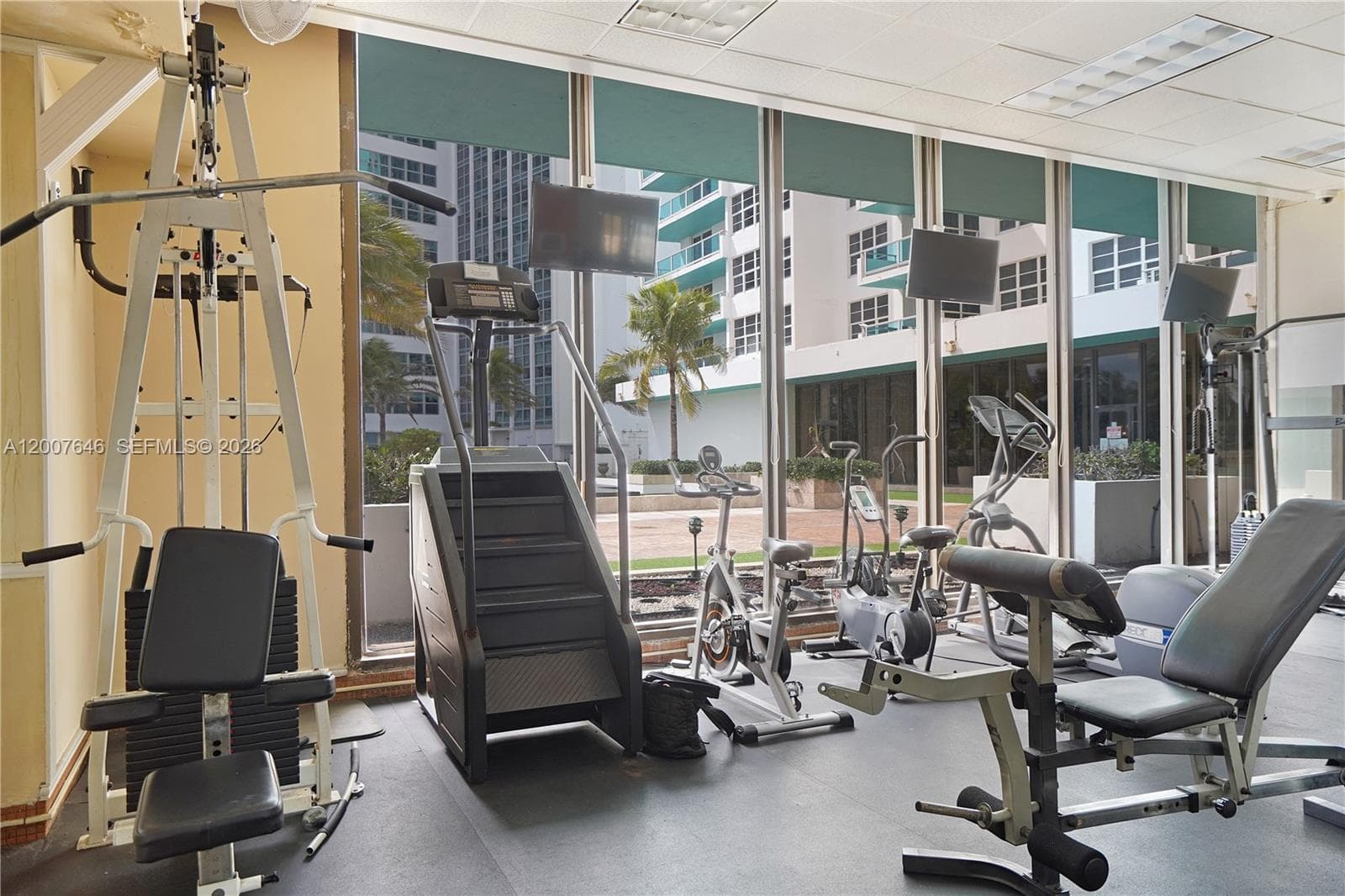 5101 Collins Ave # 14F, Miami Beach FL 33140 — 10