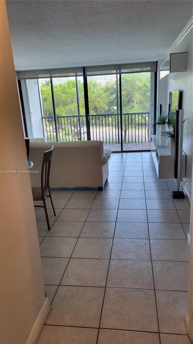 3475 N Country Club Dr # 409, Aventura FL 33180 — 6