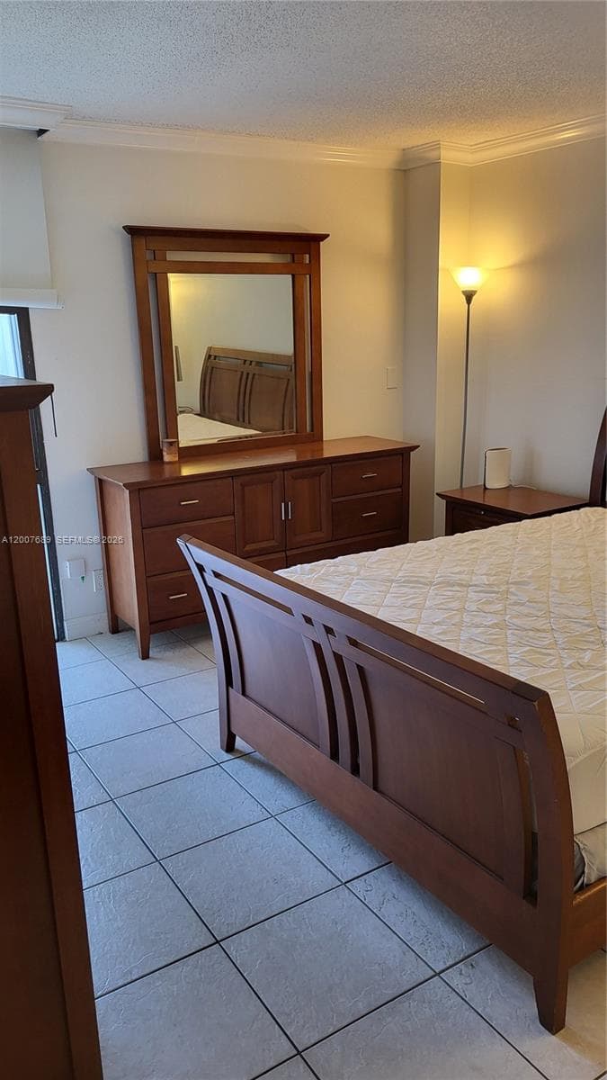 3475 N Country Club Dr # 409, Aventura FL 33180 — 17