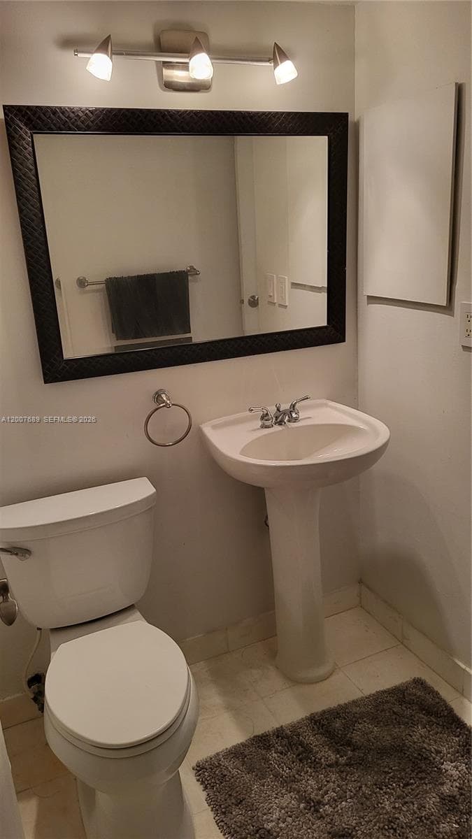3475 N Country Club Dr # 409, Aventura FL 33180 — 12
