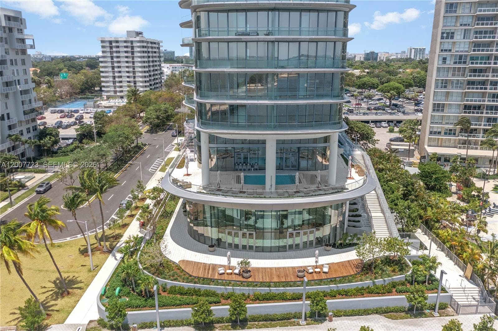 175 25 RD # 3303, Miami FL 33129 — 24