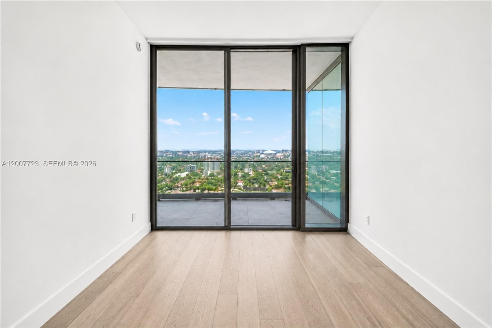 175 25 RD # 3303, Miami FL 33129 — 14