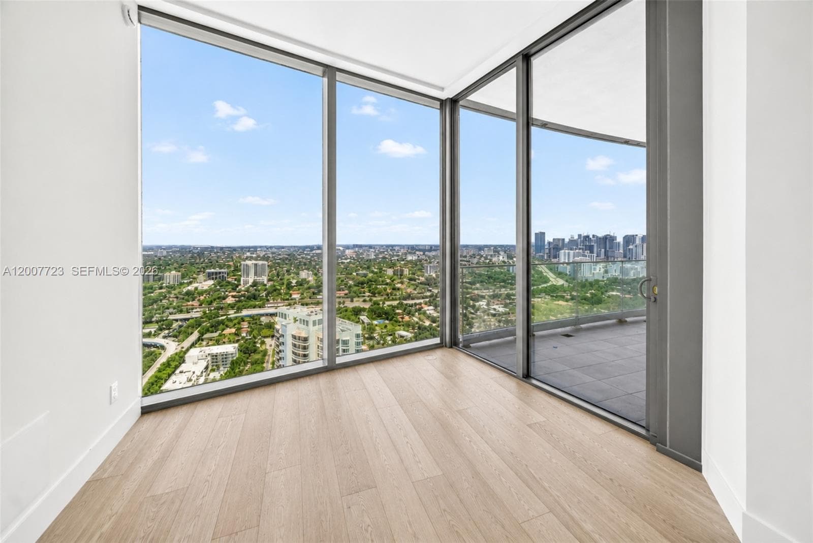 175 25 RD # 3303, Miami FL 33129 — 19
