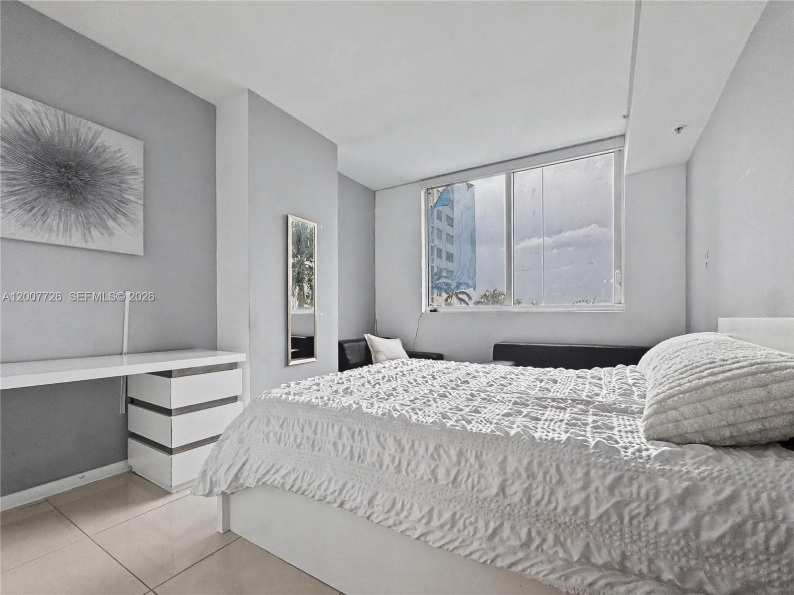 253 NE 2nd St # 1003, Miami FL 33132 — 10