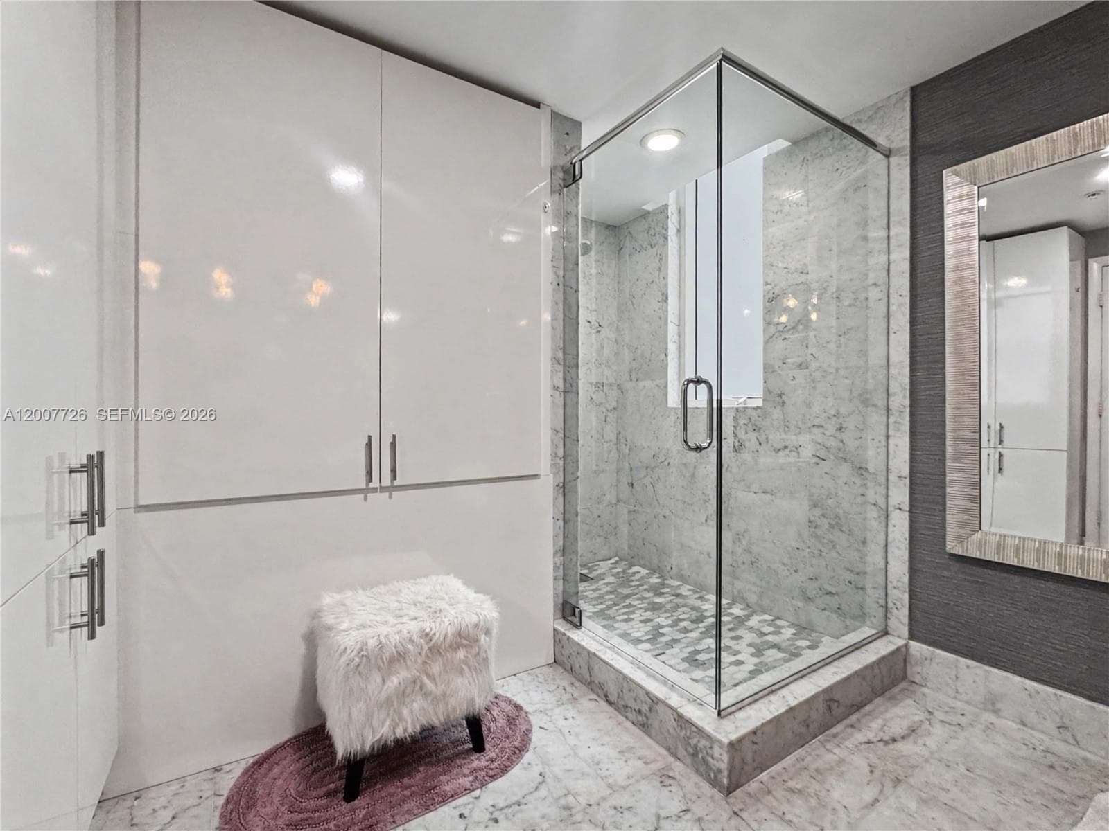 253 NE 2nd St # 1003, Miami FL 33132 — 18