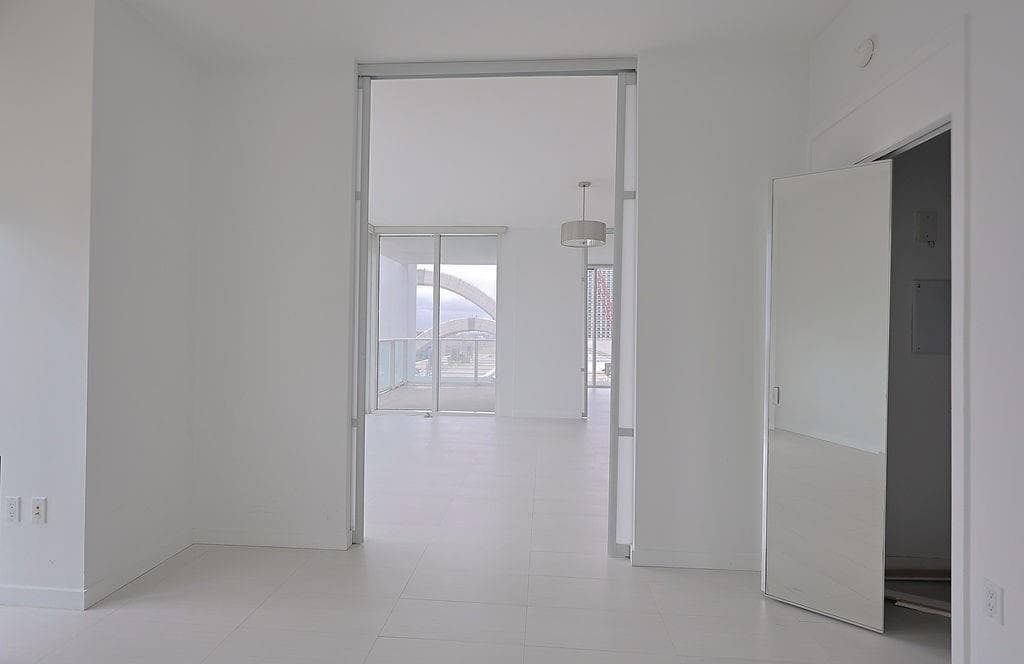 1040 Biscayne Boulevard # 1406, Miami FL 33132 — 3