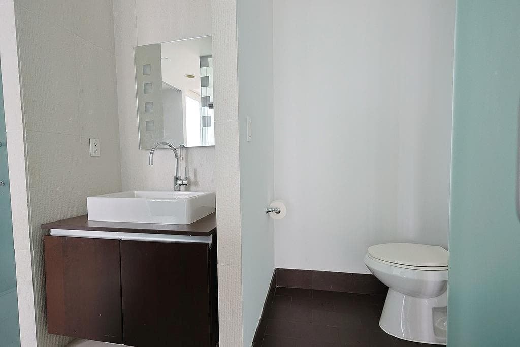 1040 Biscayne Boulevard # 1406, Miami FL 33132 — 18