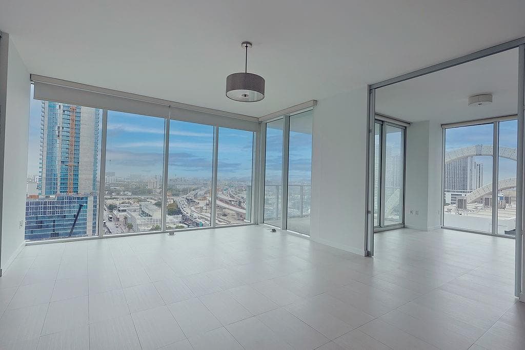 1040 Biscayne Boulevard # 1406, Miami FL 33132 — 4
