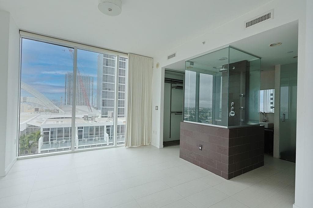 1040 Biscayne Boulevard # 1406, Miami FL 33132 — 8