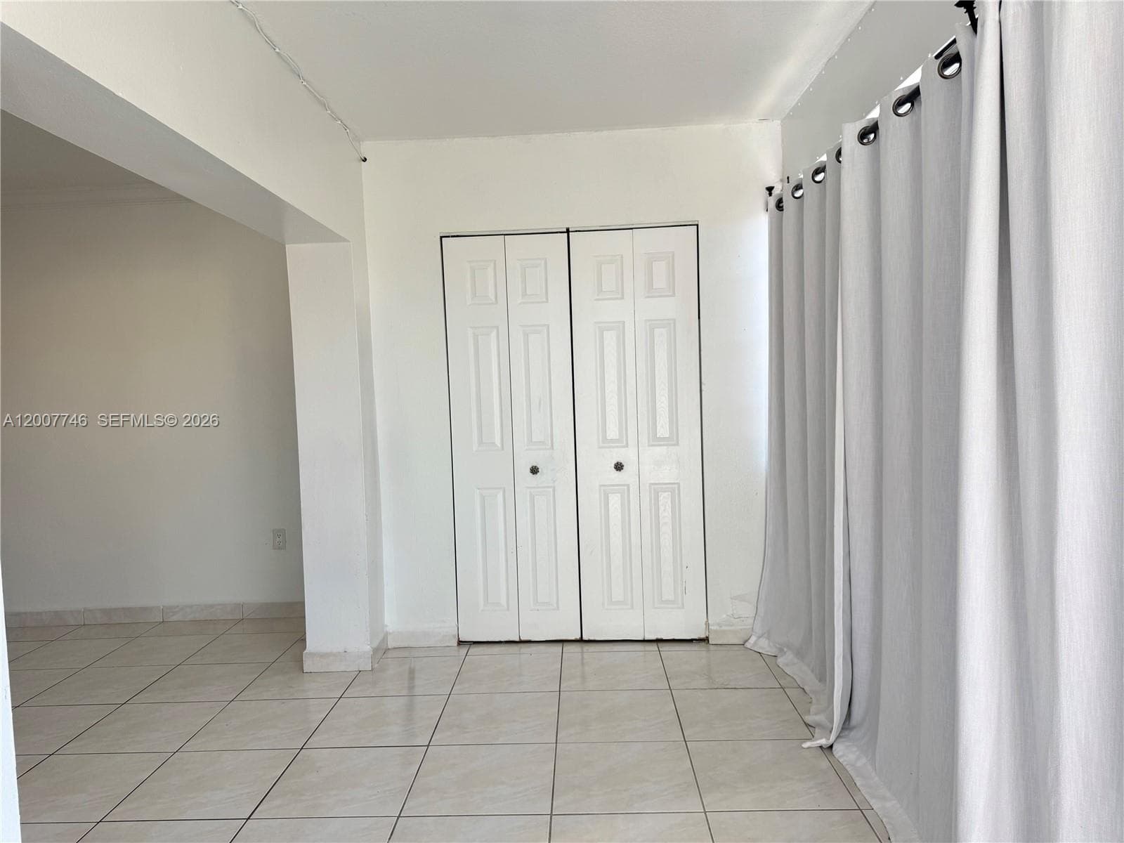 1850 W 56th St # 2404, Hialeah FL 33012 — 10