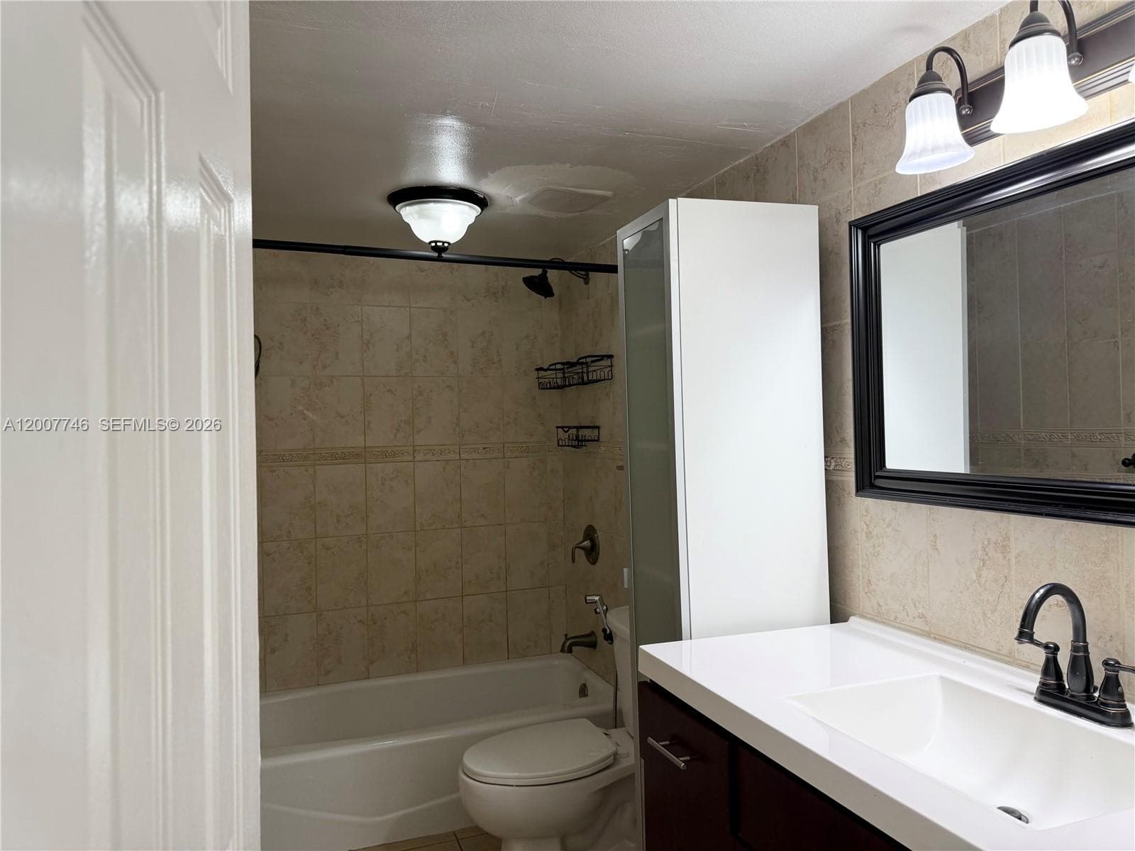 1850 W 56th St # 2404, Hialeah FL 33012 — 11