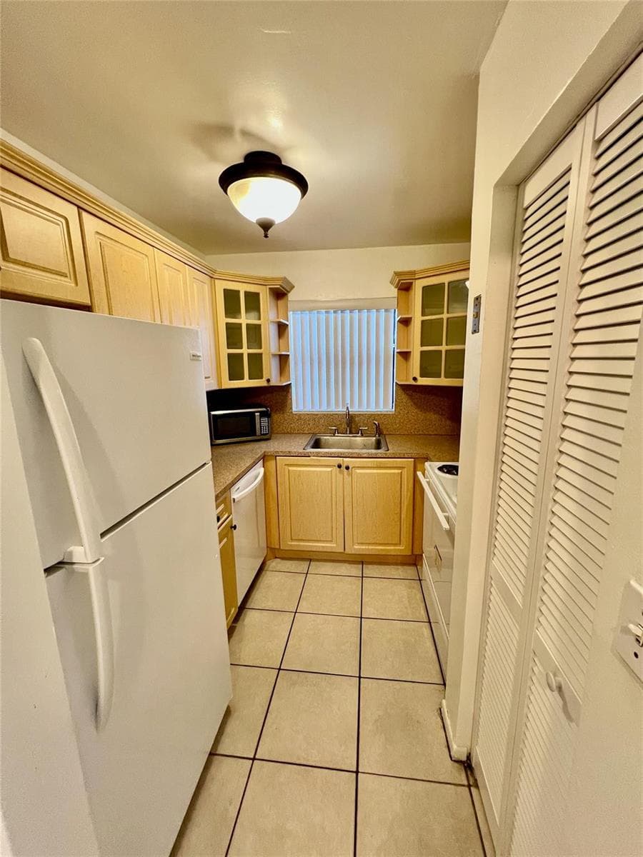 13500 NE 3rd Court # 412, North Miami FL 33161 — 13
