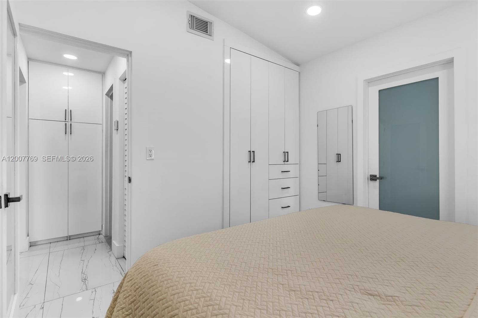 4041 SW 117th Ave, Miami FL 33175 — 33