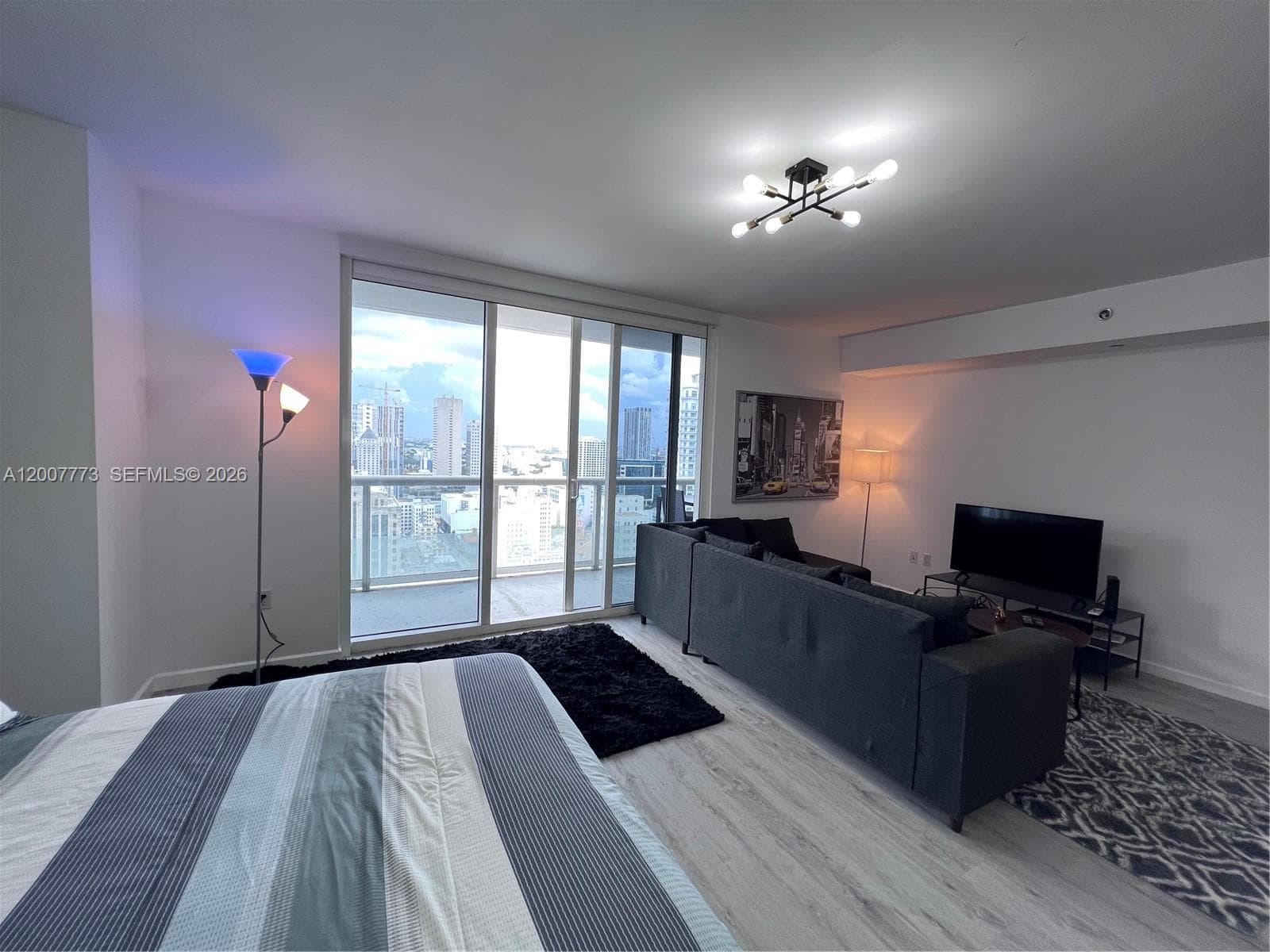 50 Biscayne Blvd # 3209, Miami FL 33132 — 23