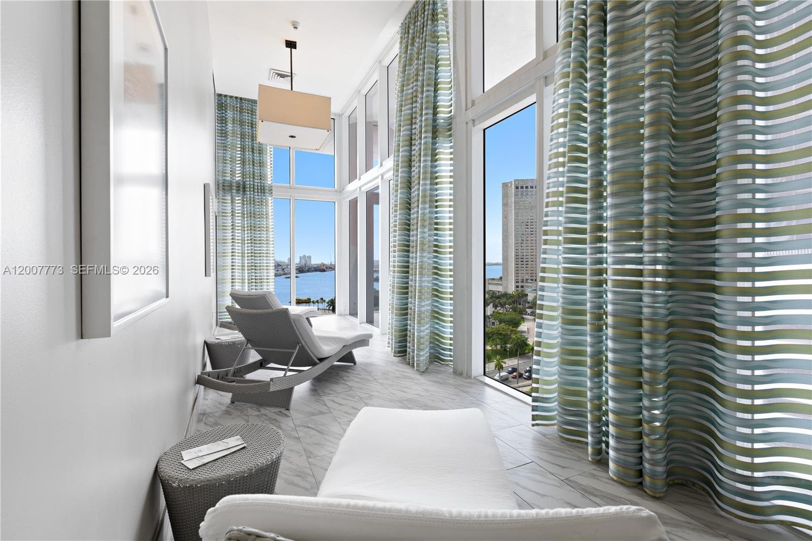 50 Biscayne Blvd # 3209, Miami FL 33132 — 21