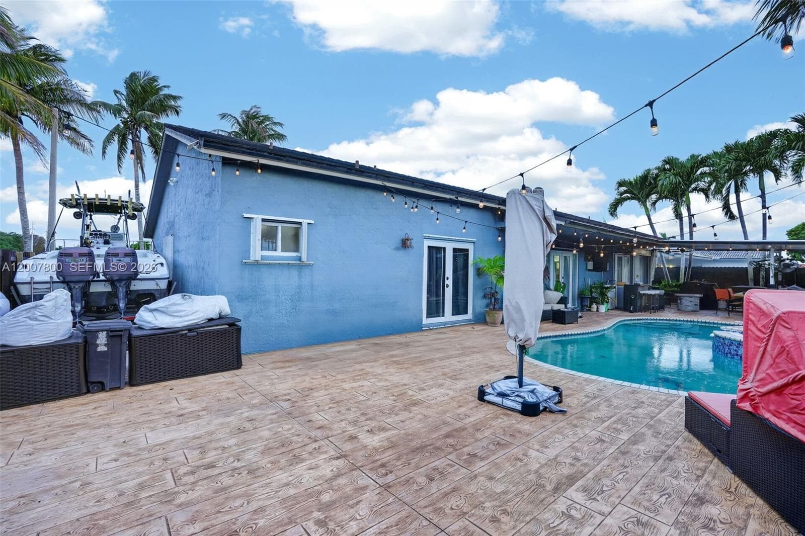 15201 SW 177th Ter, Miami FL 33187 — 33