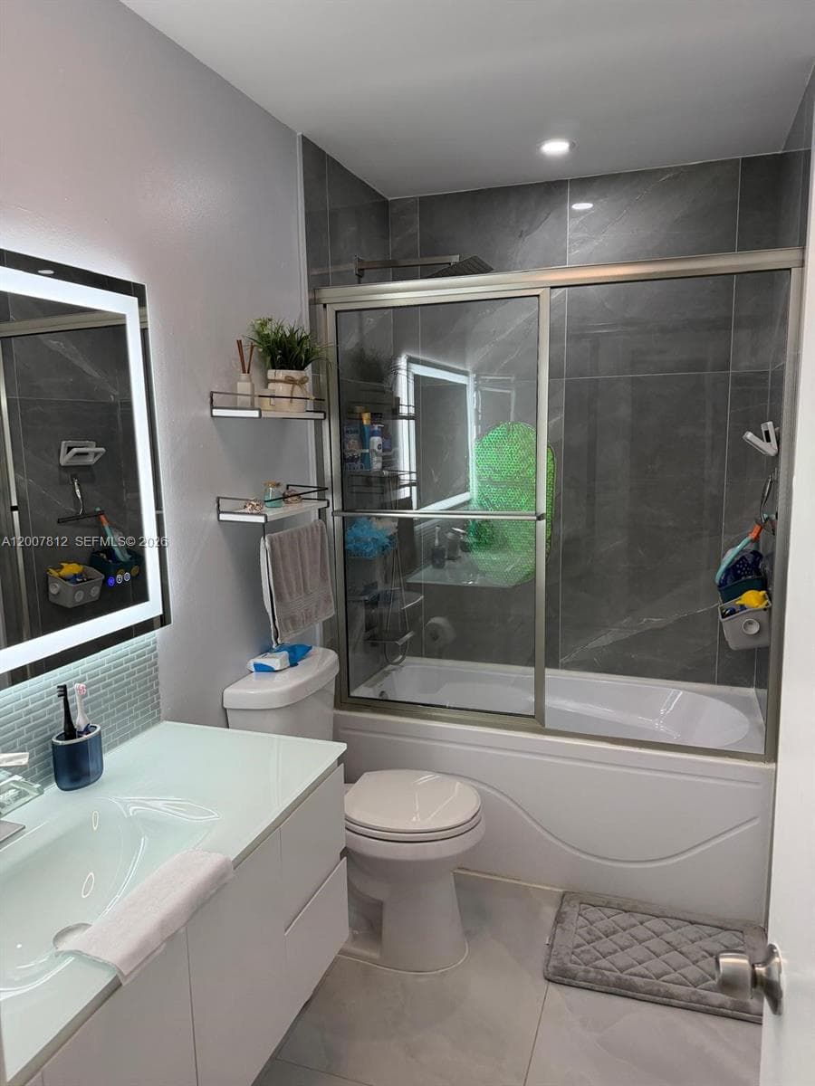 6580 W 24th Ct # 14, Hialeah FL 33016 — 14
