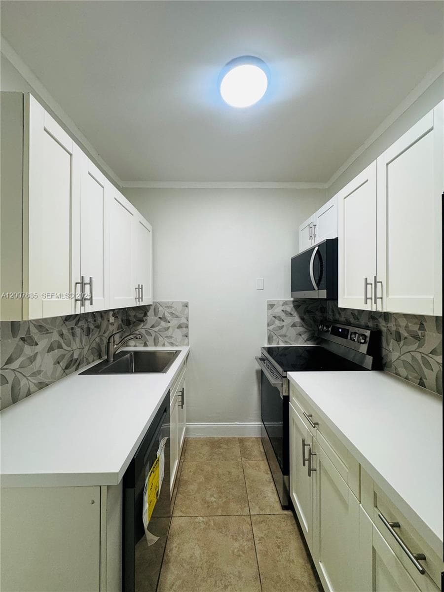2816 Pine Tree Dr # 3, Miami Beach FL 33140 — 6