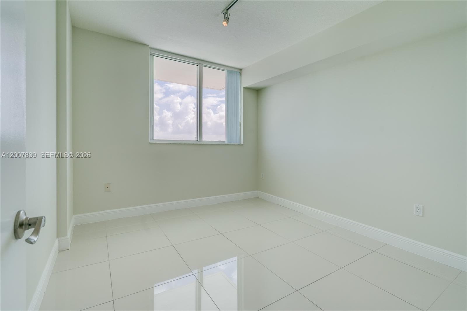 1871 NW S River Dr # 802, Miami FL 33125 — 27