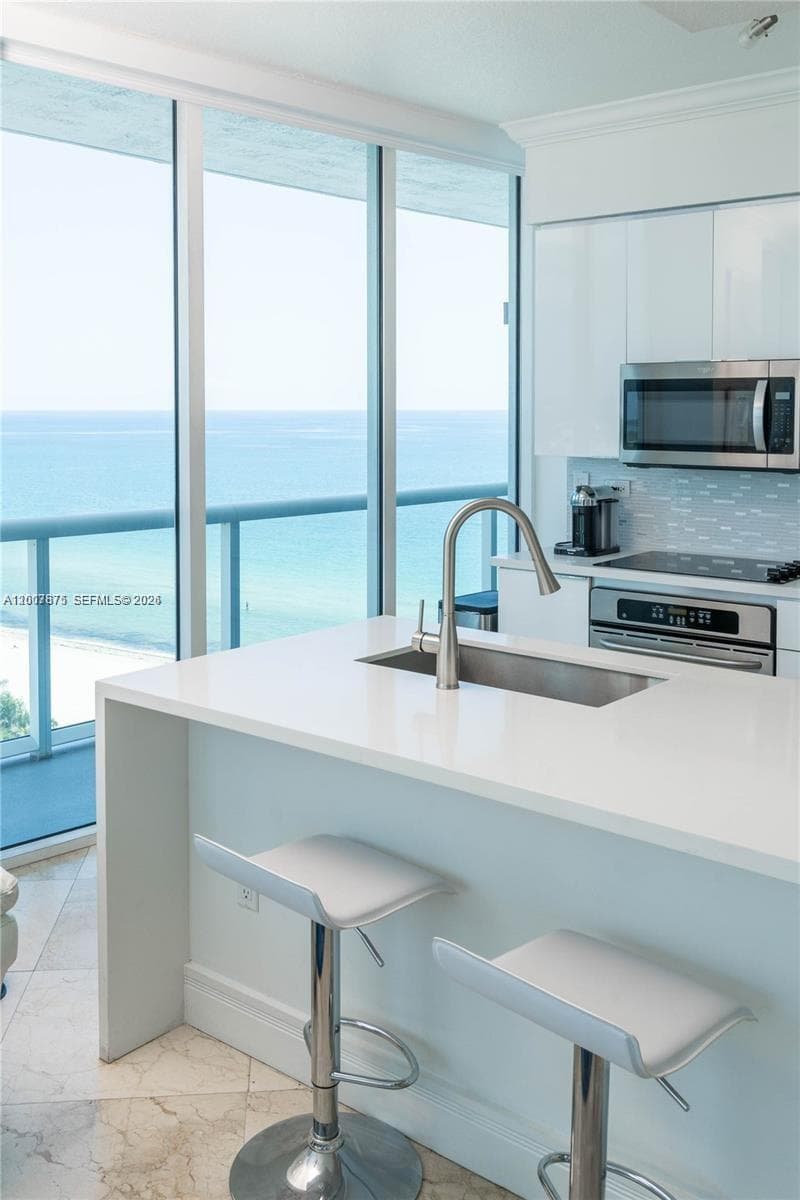 6515 Collins Ave # 1609, Miami Beach FL 33141 — 12