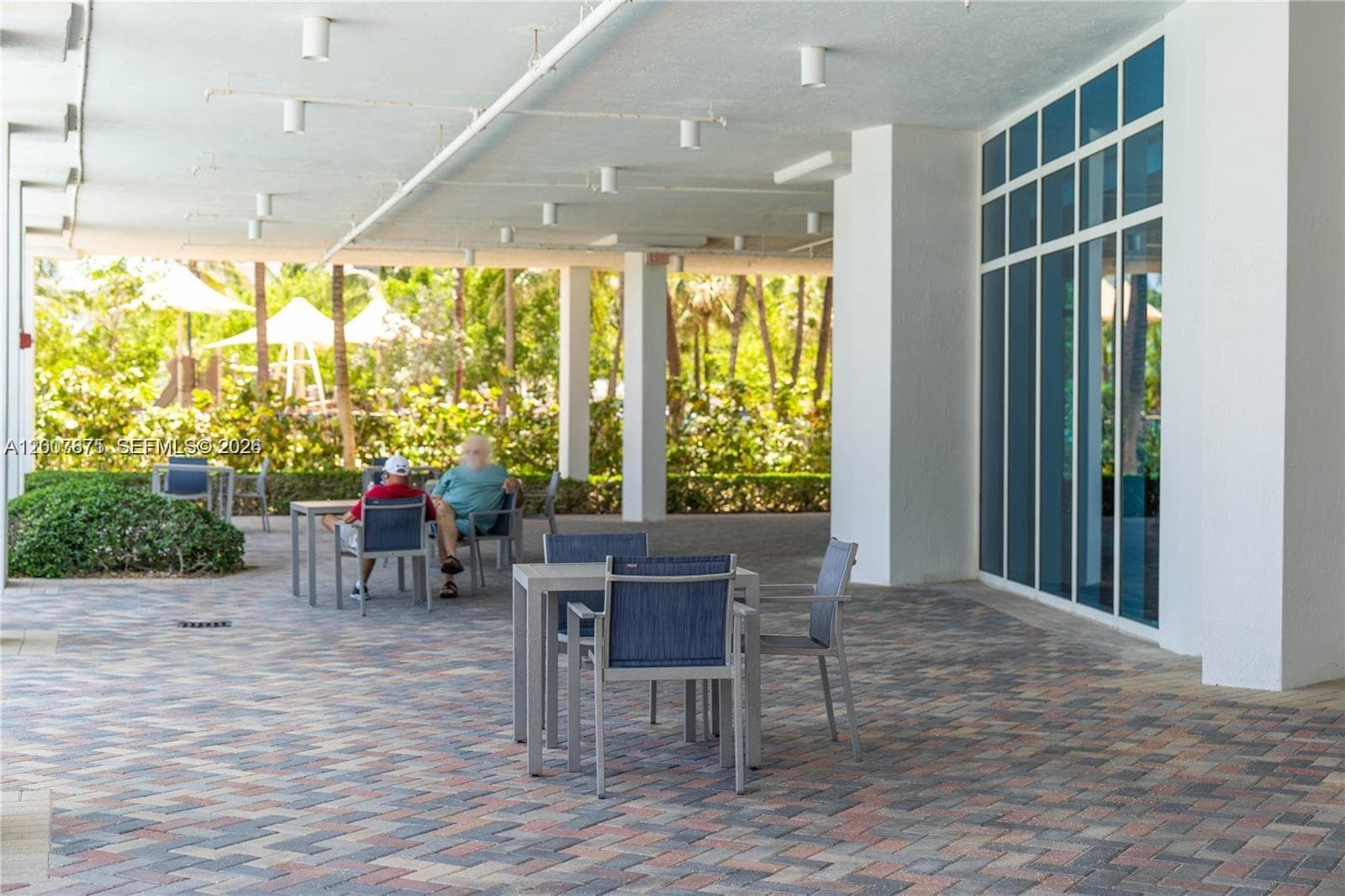 6515 Collins Ave # 1609, Miami Beach FL 33141 — 33