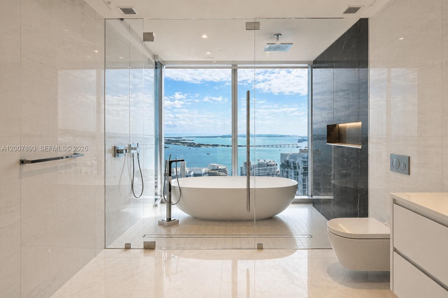 300 Biscayne Boulevard Way # 4201E, Miami FL 33131 — 12
