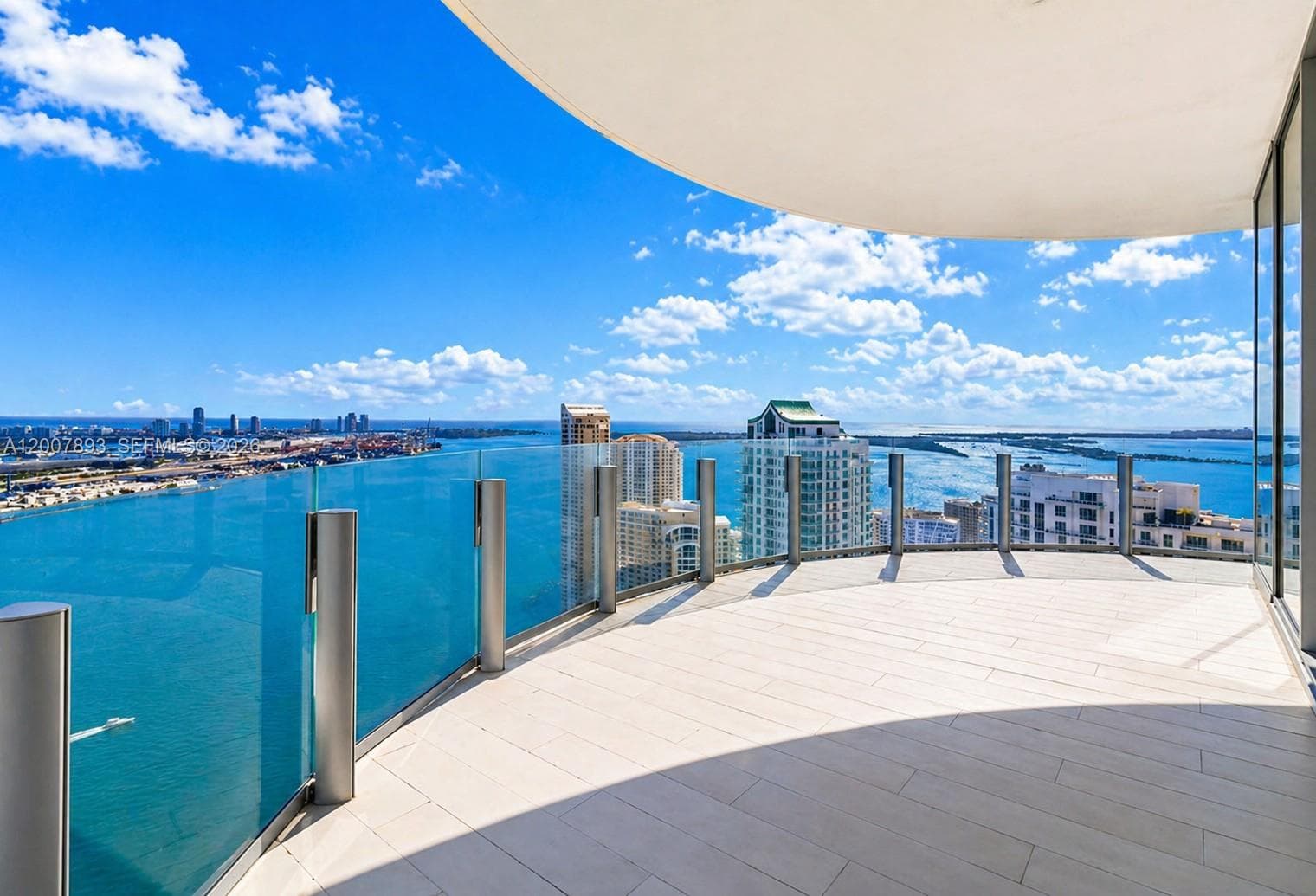 300 Biscayne Boulevard Way # 4201E, Miami FL 33131 — 22