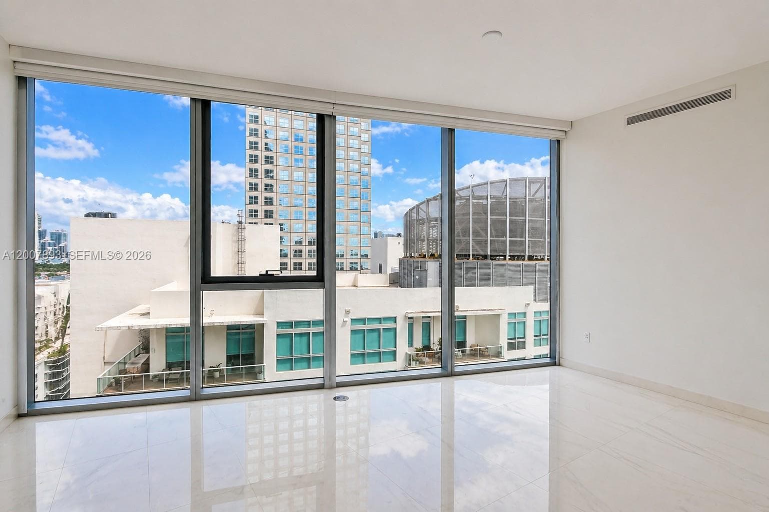 300 Biscayne Boulevard Way # 4201E, Miami FL 33131 — 18