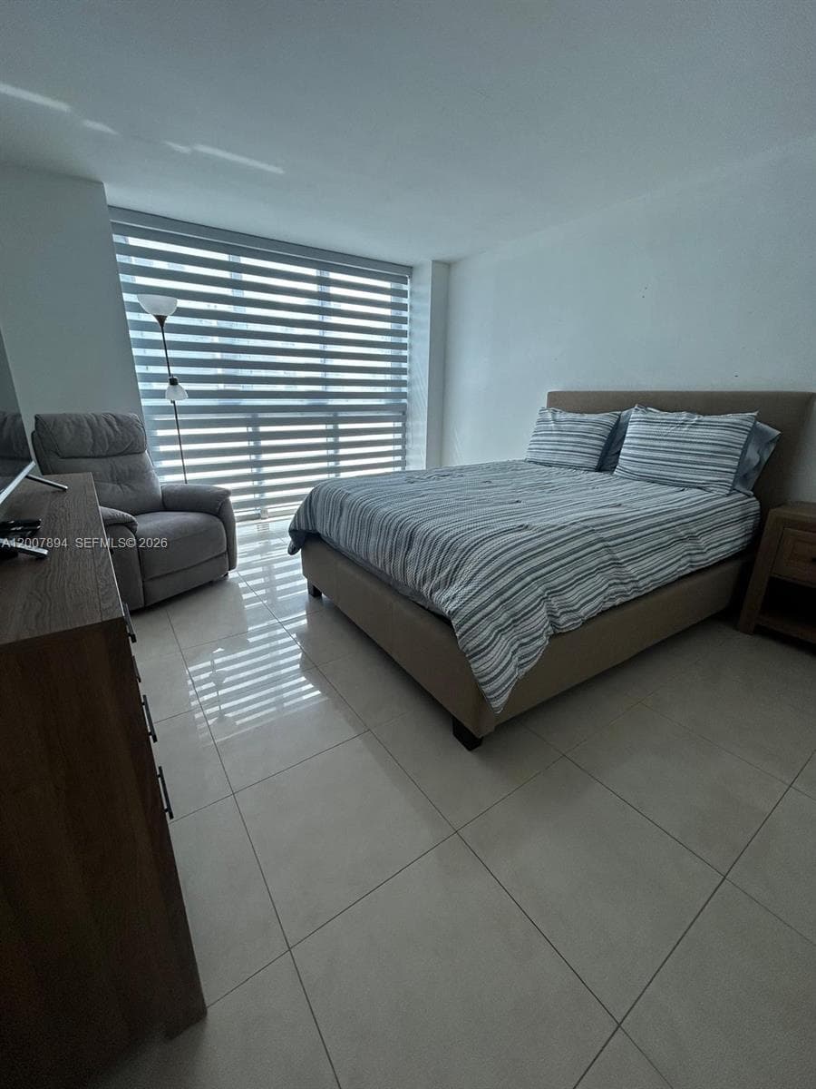 2655 Collins Ave # 410, Miami Beach FL 33140 — 17