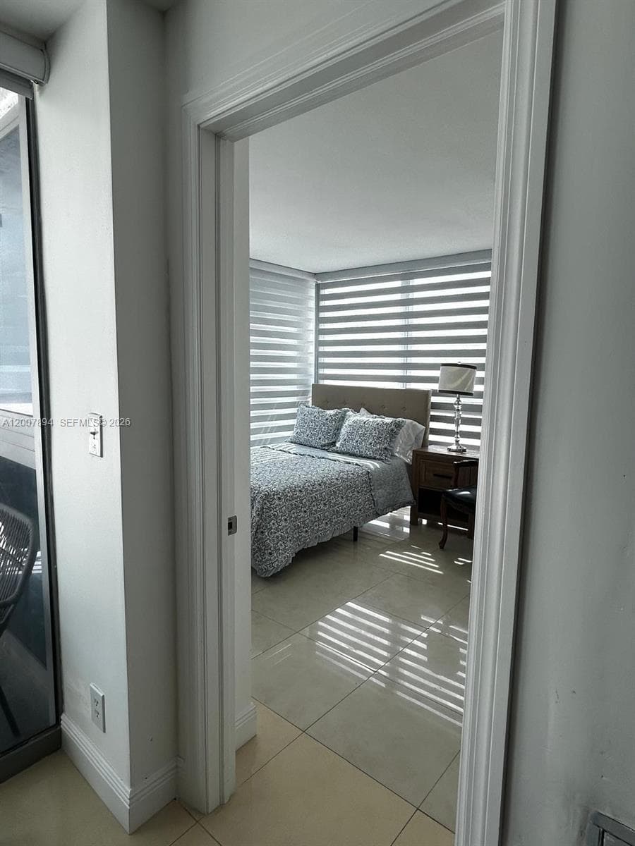 2655 Collins Ave # 410, Miami Beach FL 33140 — 21