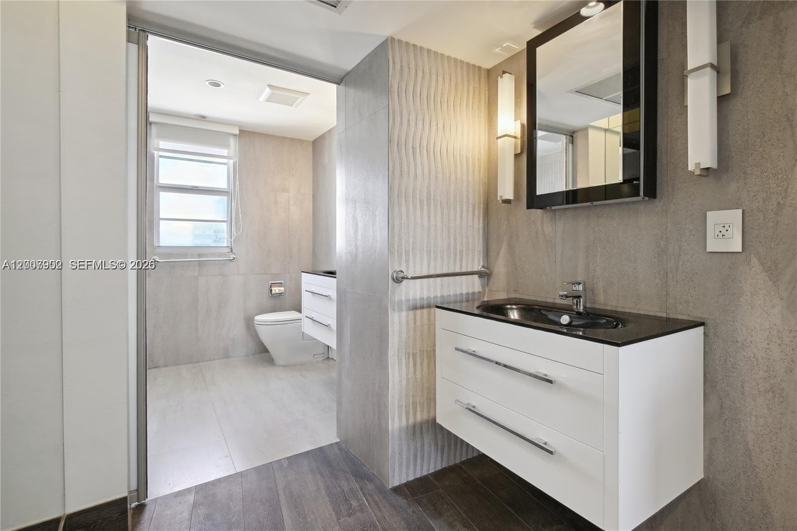 5255 Collins Ave # 7G, Miami Beach FL 33140 — 6