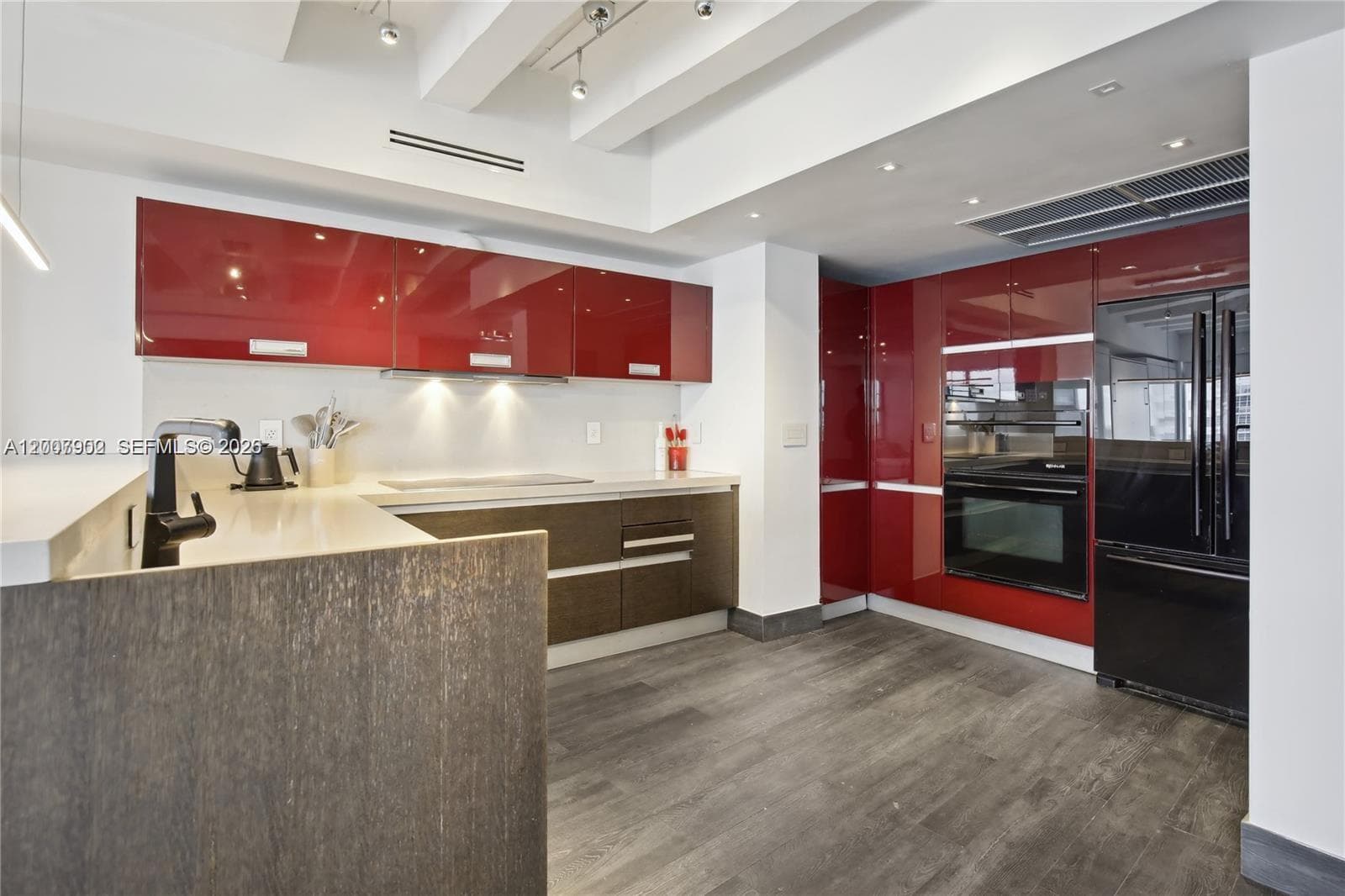 5255 Collins Ave # 7G, Miami Beach FL 33140 — 10