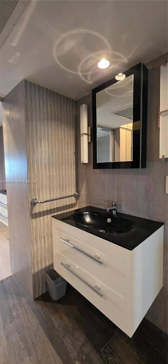 5255 Collins Ave # 7G, Miami Beach FL 33140 — 29