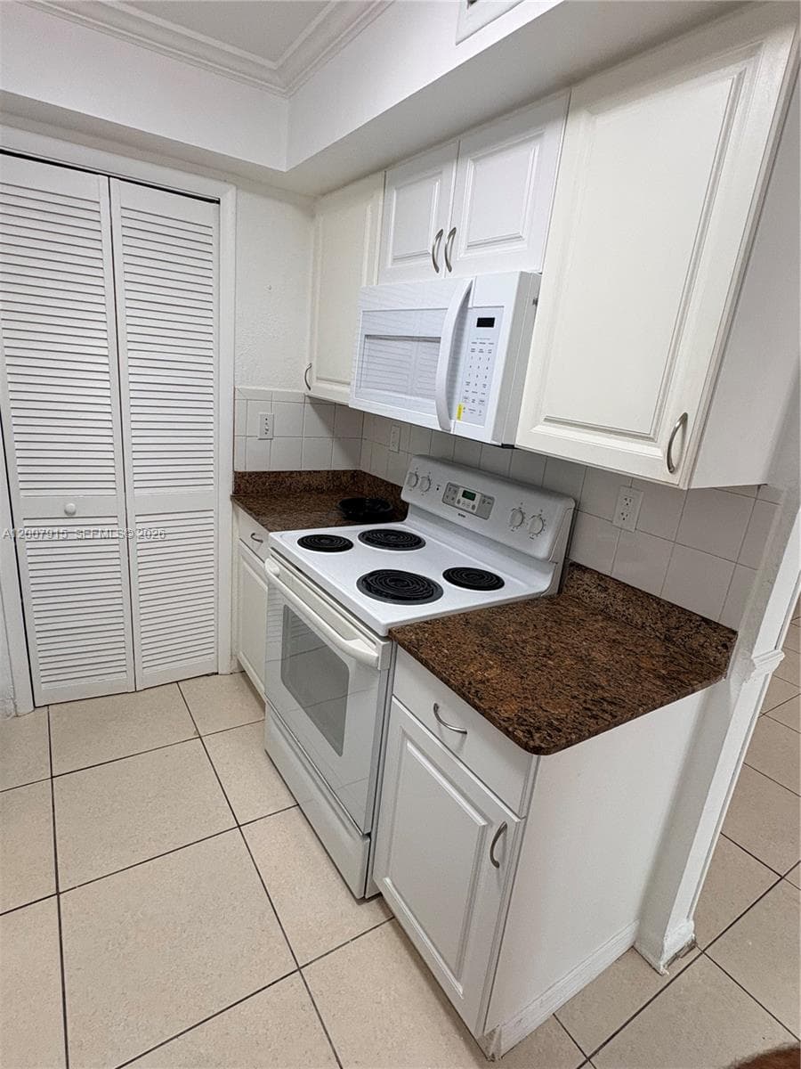 17600 NW 68th Ave # B2004, Hialeah FL 33015 — 12