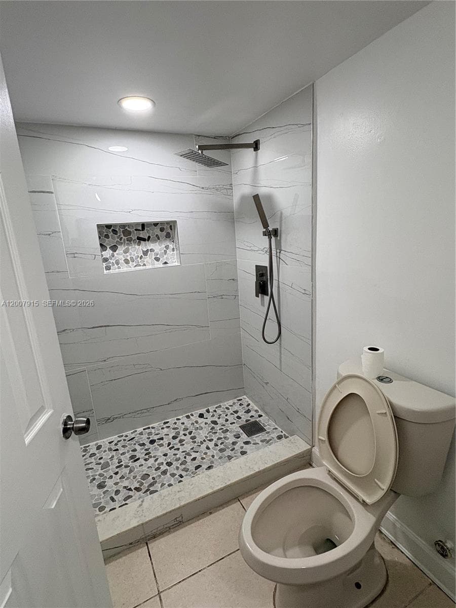 17600 NW 68th Ave # B2004, Hialeah FL 33015 — 26