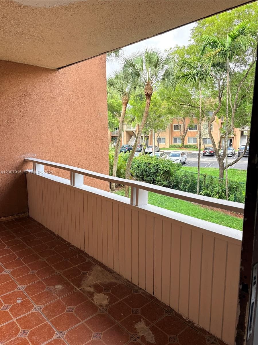 17600 NW 68th Ave # B2004, Hialeah FL 33015 — 10