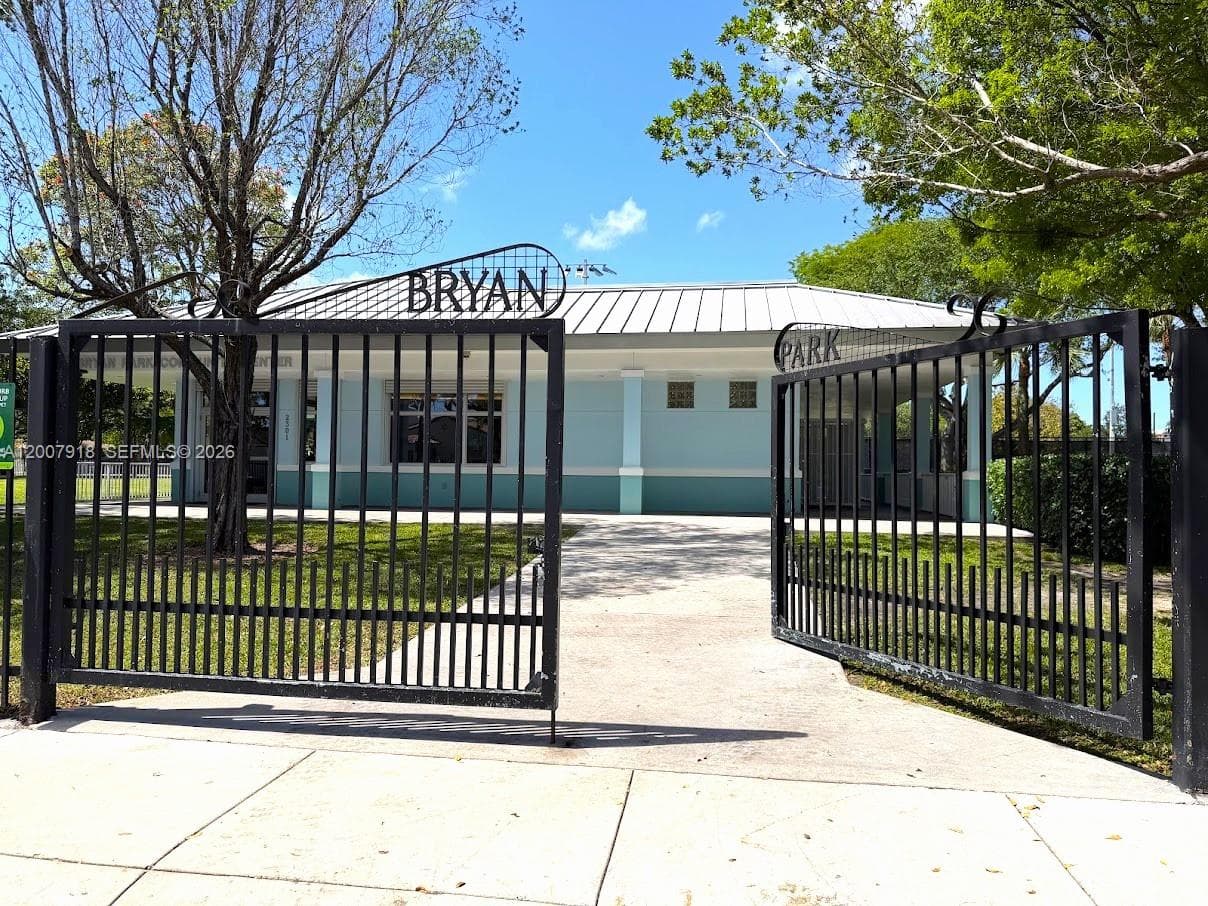2272 SW 13th St, Miami FL 33145 — 19