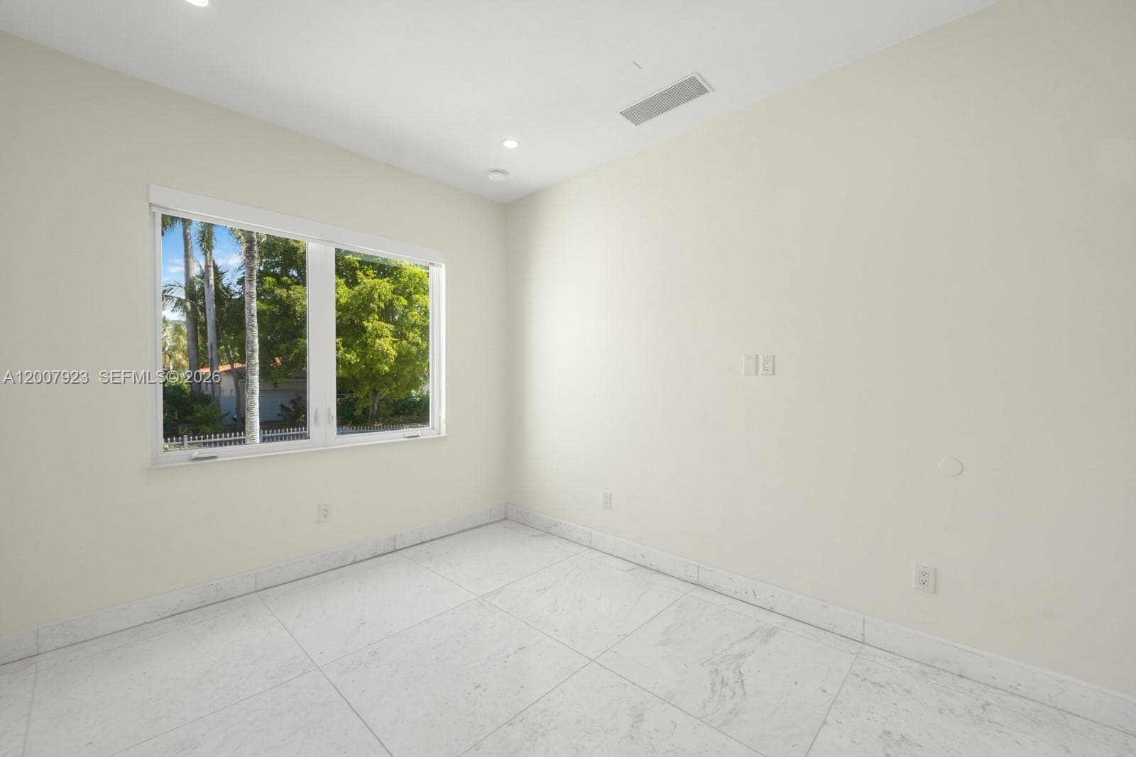 1090 NE 84th St, Miami FL 33138 — 50