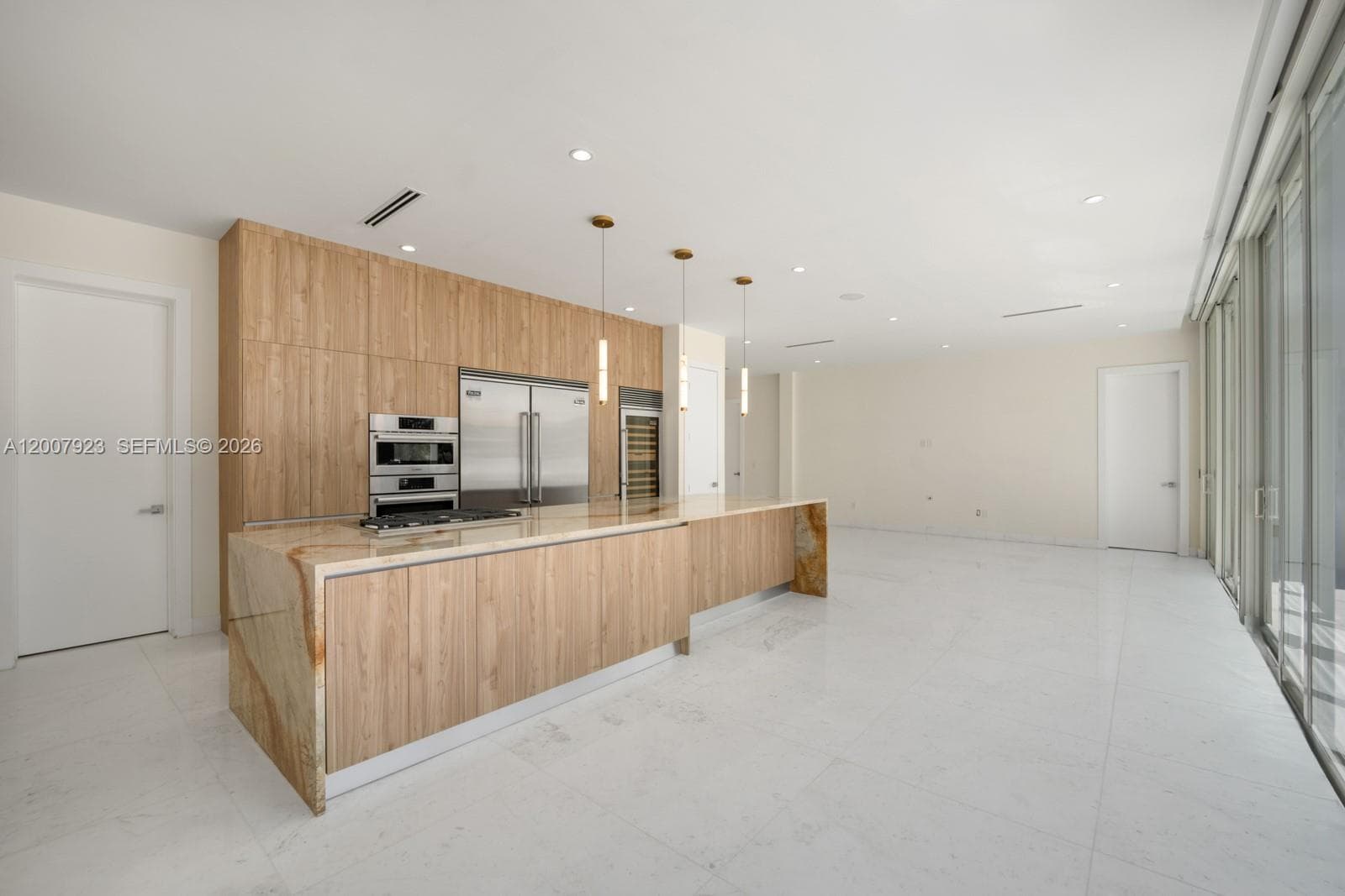 1090 NE 84th St, Miami FL 33138 — 25